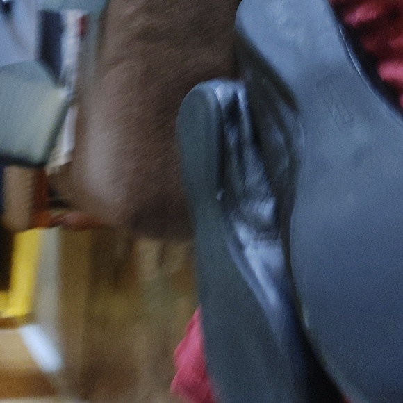 Casual flats/slightly worn - Picture 4 of 5